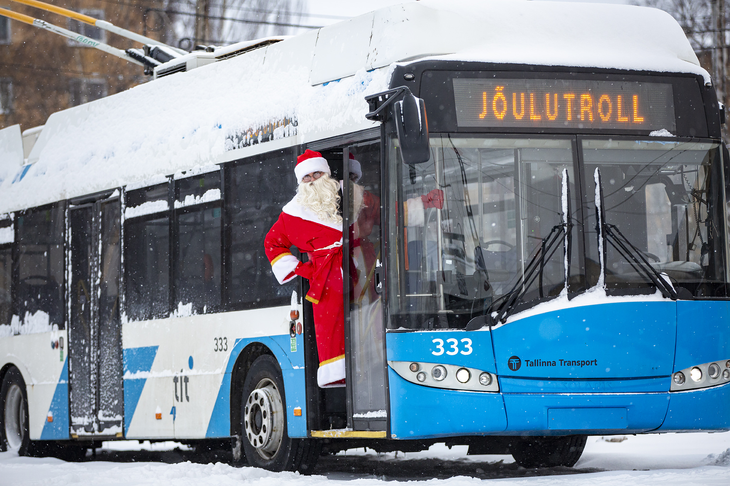Vaata sõiduplaane: TLT jõulusõidukid rõõmustavad sõitjaid ka sel aastal