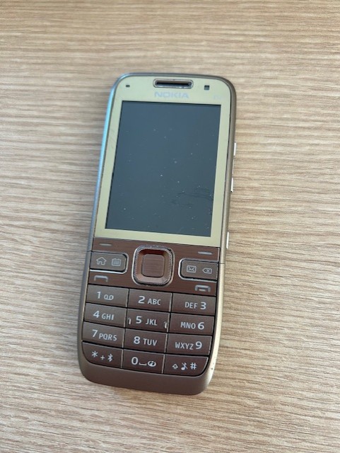 63306