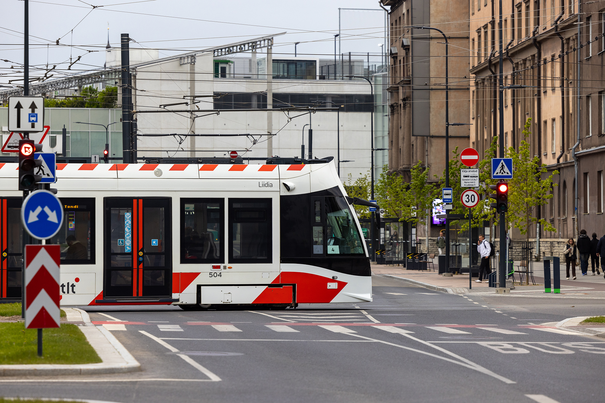 UUENDATUD: trammiliiklus on liinidel 1, 2 ja 5 taastunud