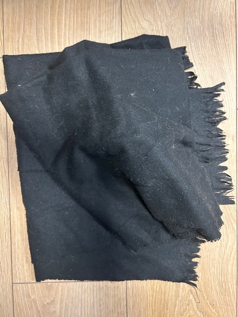 Leitud ese: Riided — ID: 73395