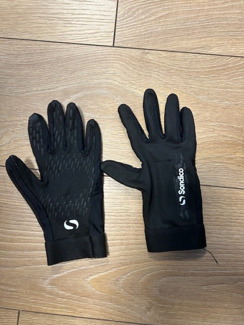 Leitud ese: Riided — ID: 73398