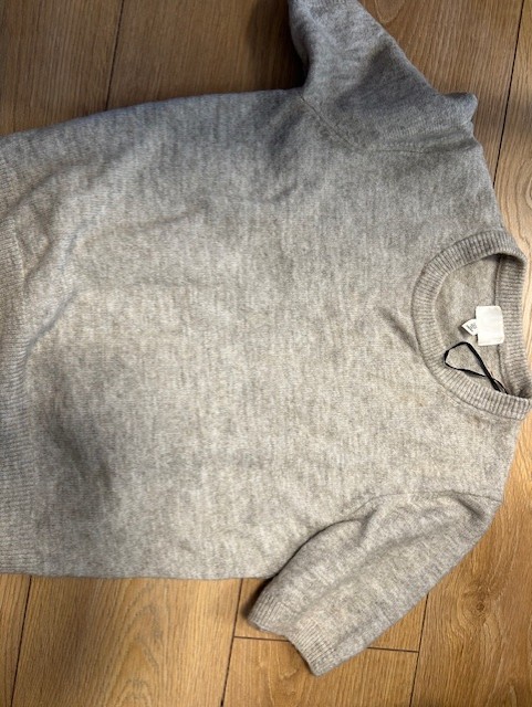 Leitud ese: Riided — ID: 73880