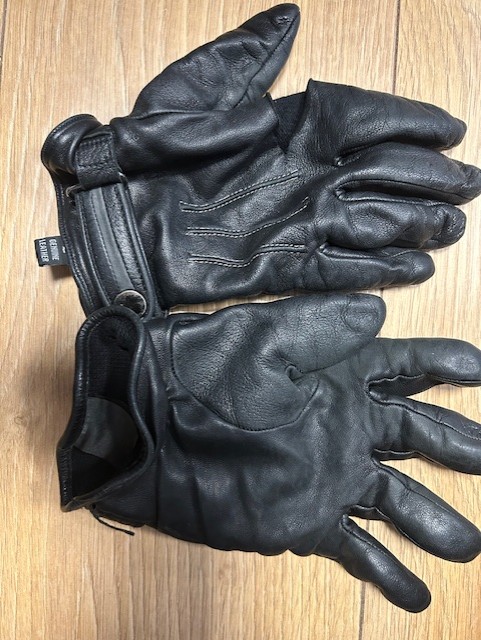 Leitud ese: Riided — ID: 73954