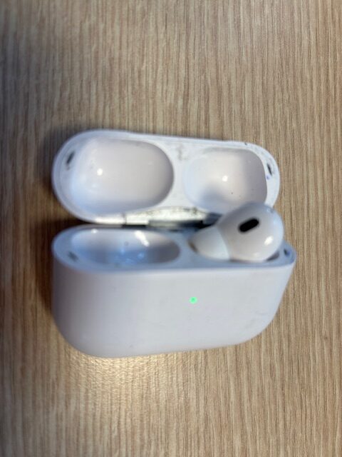 Leitud ese: Elektroonika — ID: 74044