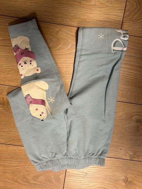 Leitud ese: Riided — ID: 74166